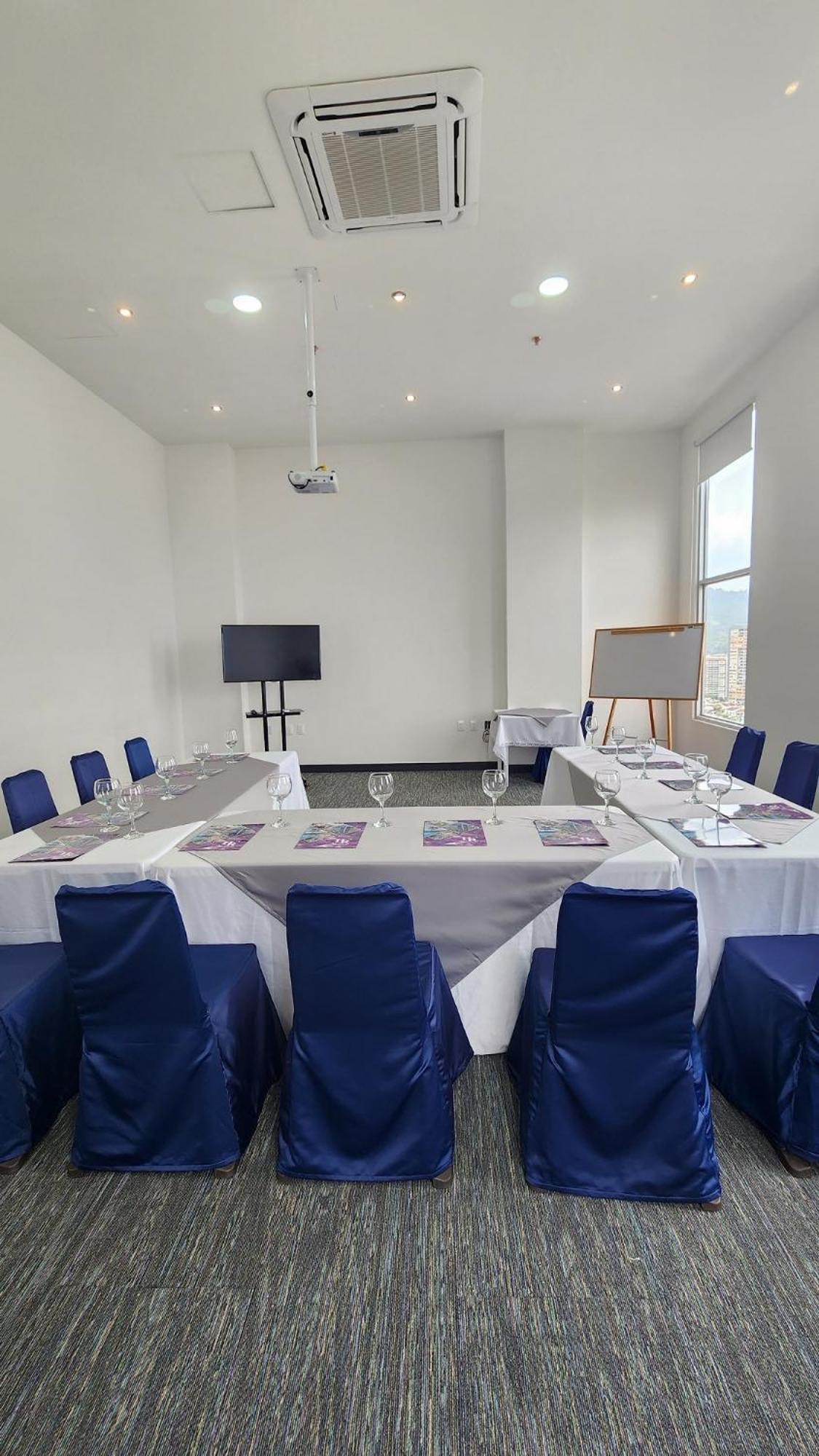 Roseliere Bucaramanga Hotel 4*