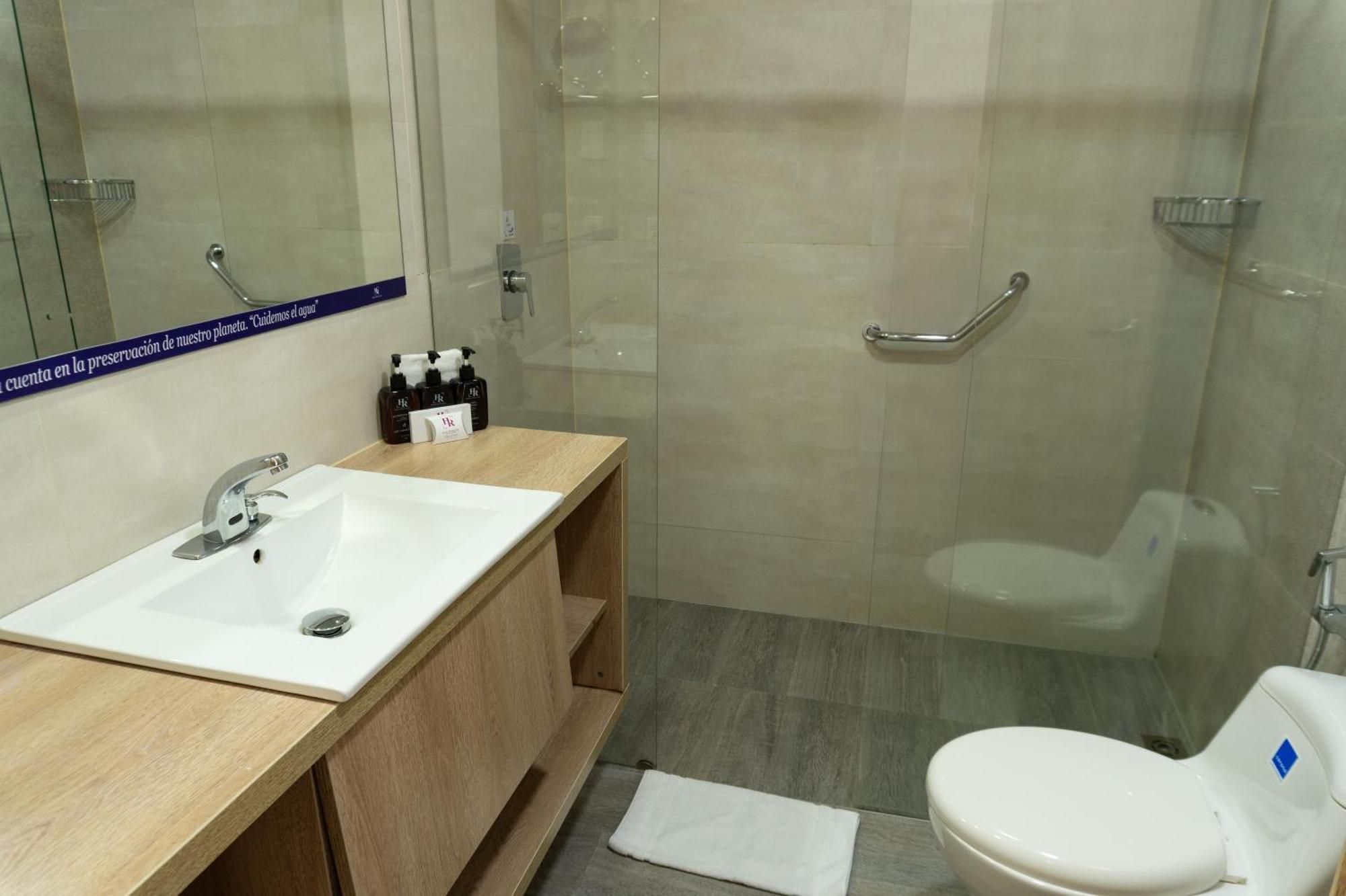 Hotel Roseliere Bucaramanga 4*
